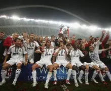 中欧娱乐-包含AC米兰训练开放日，今晚内部沟通引欢呼，亚冠在即，阵容厚度经受考验的词条