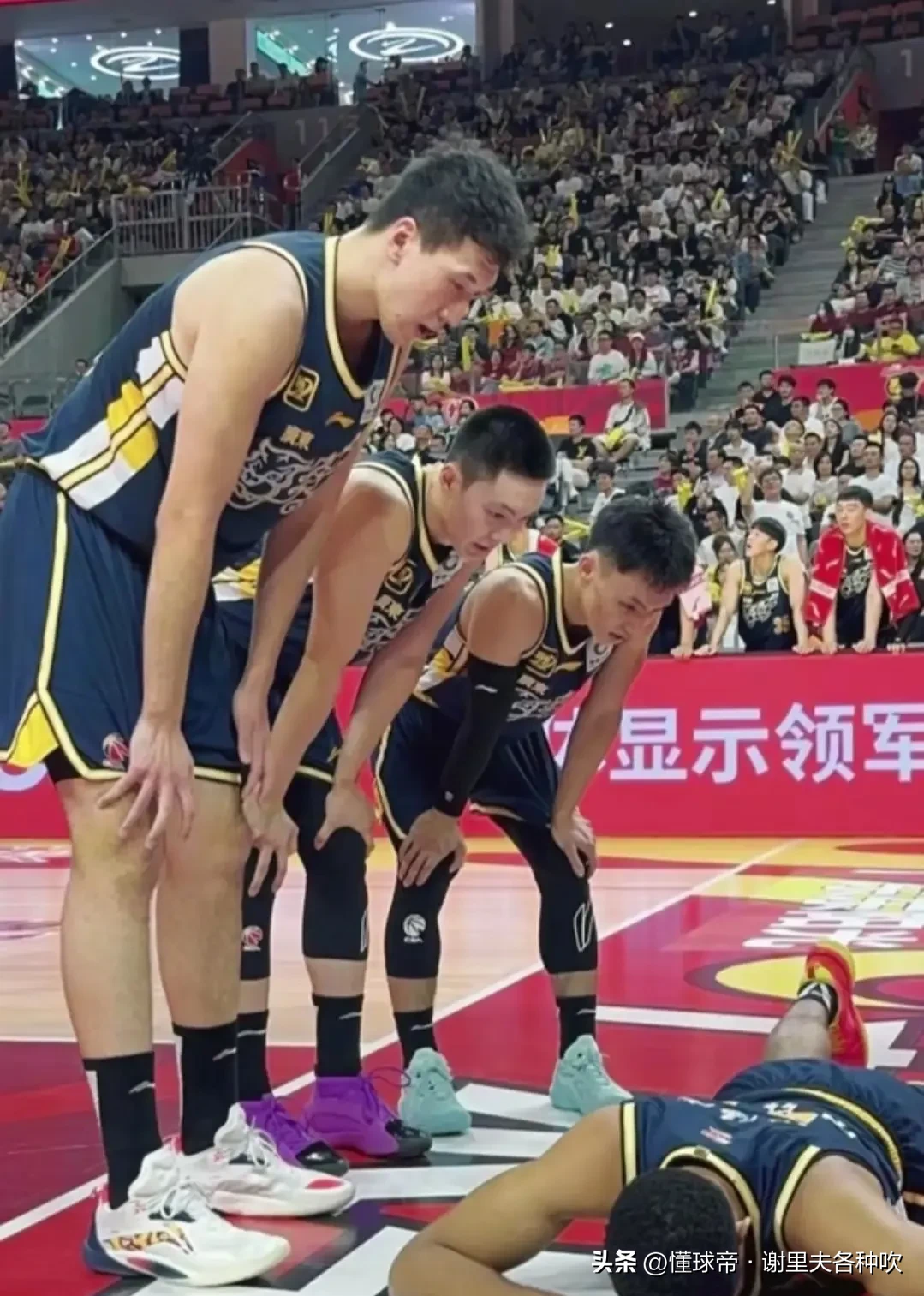 中欧娱乐-社区盾冲刺阶段再迎强敌，广东宏远刷新队史纪录，主帅态度——气氛紧张，临场指挥获称赞的简单介绍